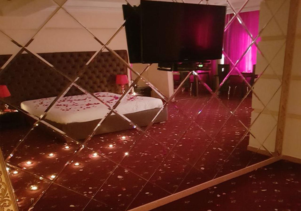 Emperum Nelson Hotel Кишинев Екстериор снимка